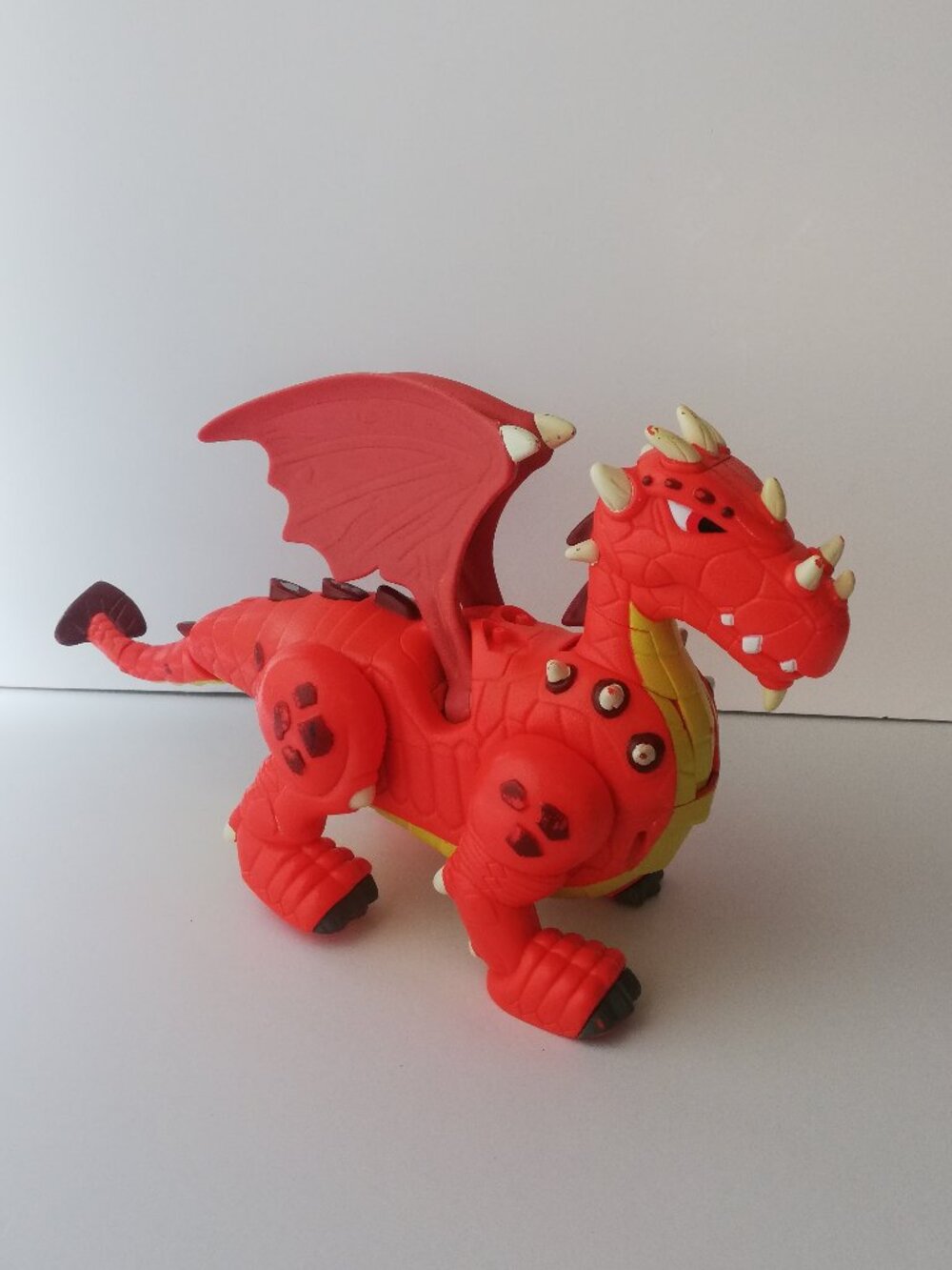 Vintage 2007 Fisher-Price Imaginext Electronic Walking & Roaring Red Dragon